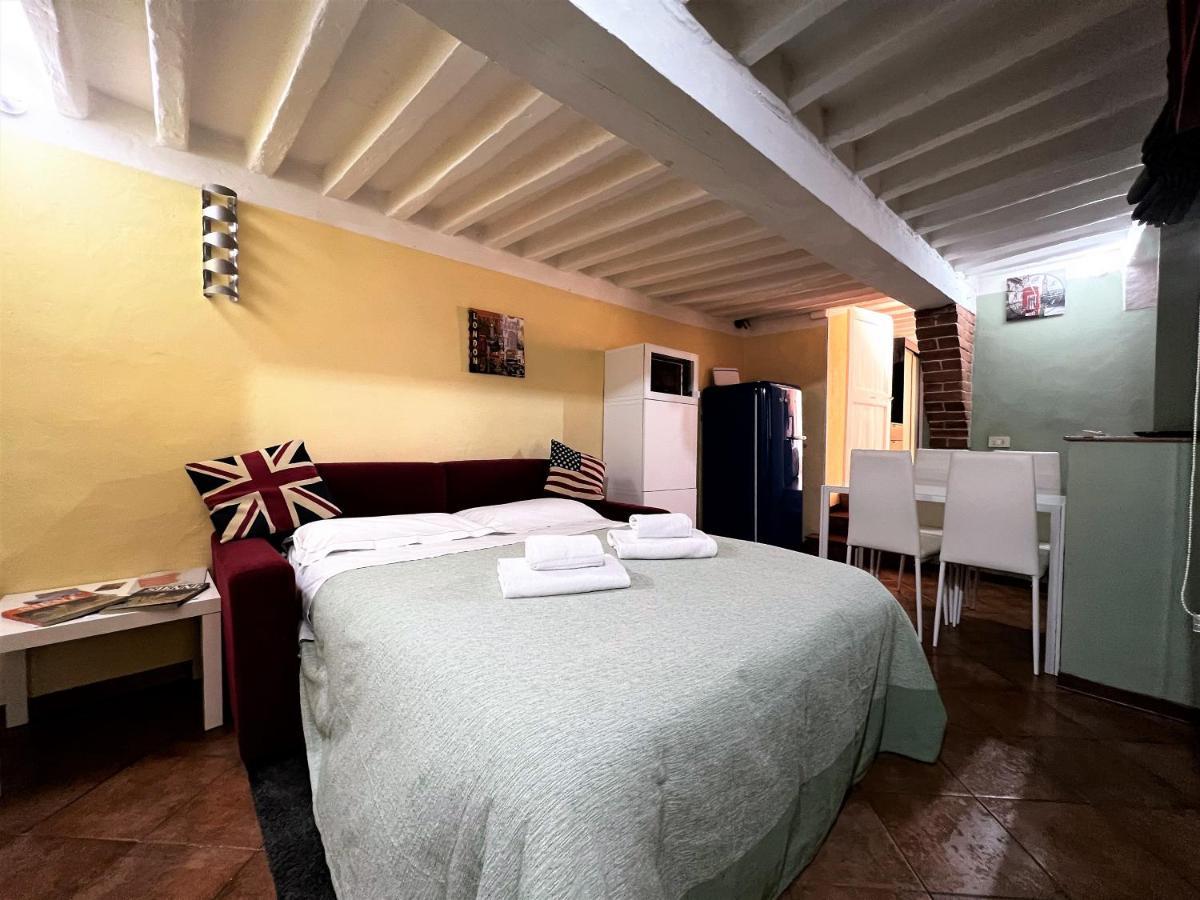 Apartamento Mezzanino Al Porrione Siena Exterior foto