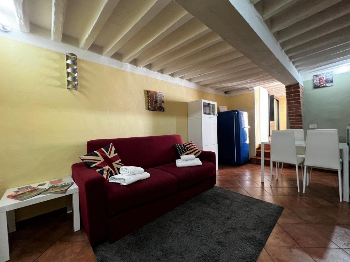 Apartamento Mezzanino Al Porrione Siena Exterior foto